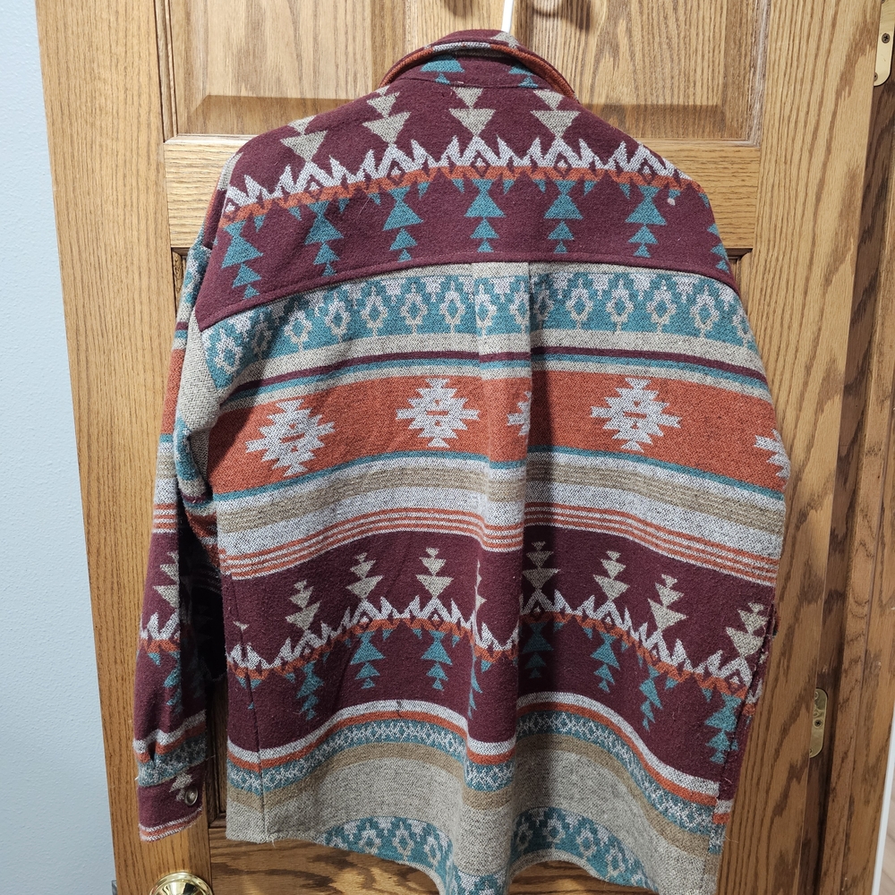 Tribal Aztec Patterned Jacket With Pockets - image 2